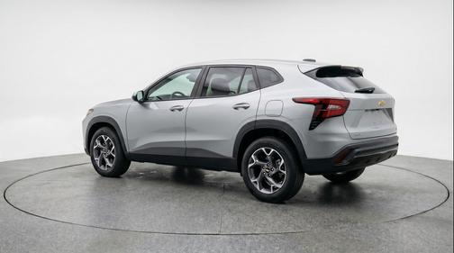 Sterling Gray Metallic 2025 Chevrolet Trax LT