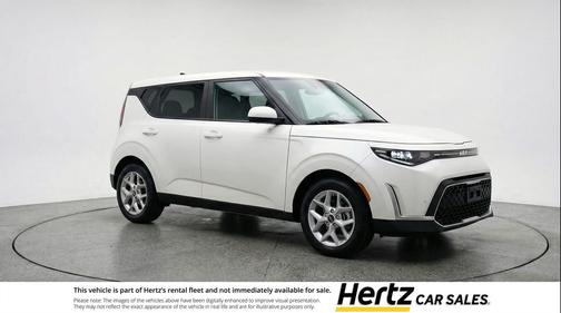 Snow White Pearl 2025 Kia Soul LX