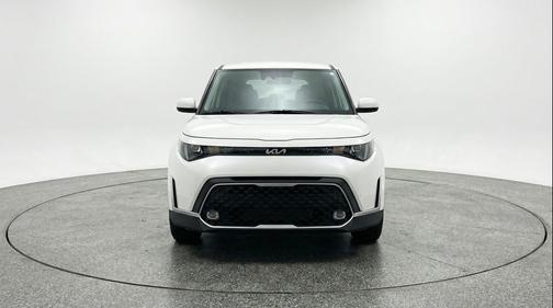 Snow White Pearl 2025 Kia Soul LX