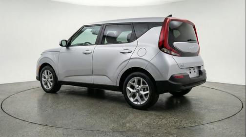 Steel Gray 2025 Kia Soul LX