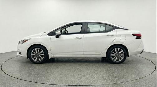Gray Sky Pearl 2025 Nissan Versa 1.6 SV