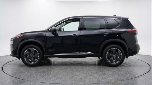 Super Black 2025 Nissan Rogue SV