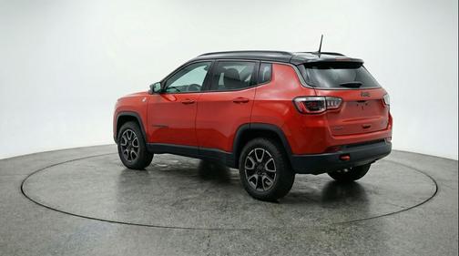 Red Hot Pearlcoat 2025 Jeep Compass Trailhawk