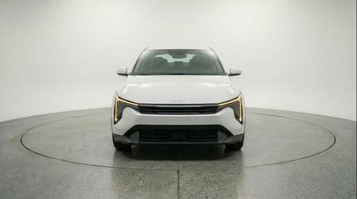 Snow White Pearl 2025 Kia K4 LXS