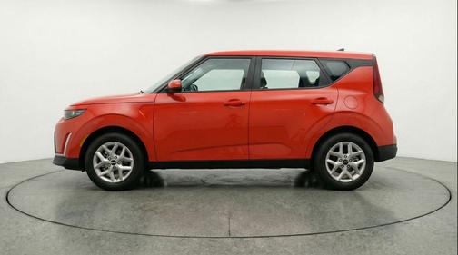 Inferno Red 2025 Kia Soul LX