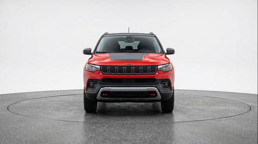 Red Hot Pearlcoat 2025 Jeep Compass Trailhawk