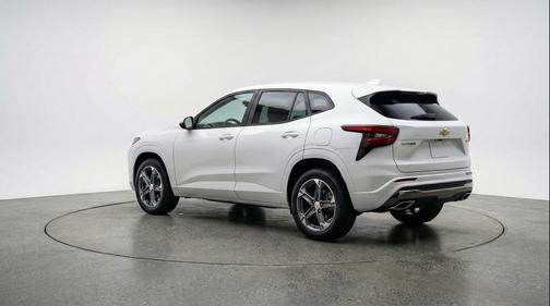 Summit White 2025 Chevrolet Blazer 2LT