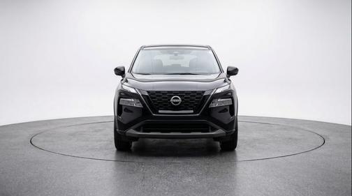 Super Black 2025 Nissan Rogue SV