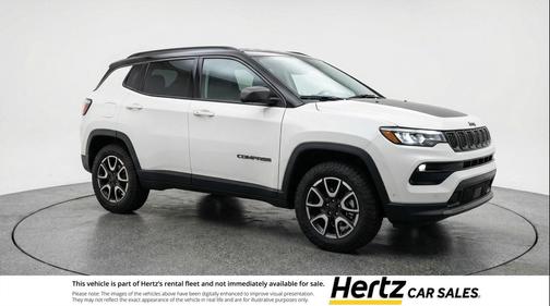 Bright White Clearcoat 2025 Jeep Compass Trailhawk