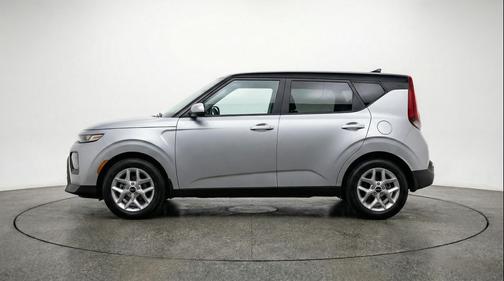 Steel Gray 2025 Kia Soul LX