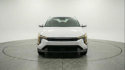Snow White Pearl 2025 Kia K4 LXS