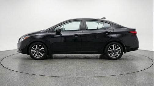 Super Black 2025 Nissan Versa 1.6 SV