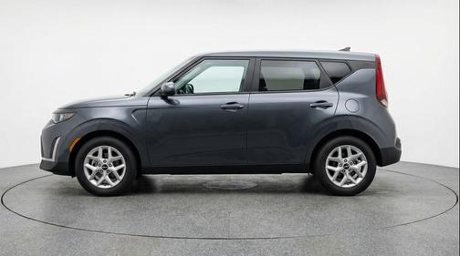 Gravity Gray 2025 Kia Soul LX