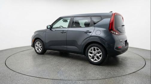 Gravity Gray 2025 Kia Soul LX
