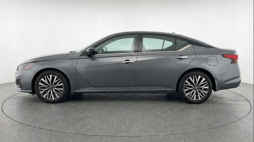 Gun Metallic 2025 Nissan Altima SV FWD