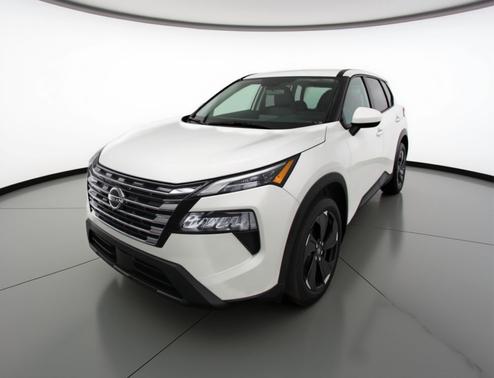 Everest White Pearl Tricoat 2025 Nissan Rogue SV