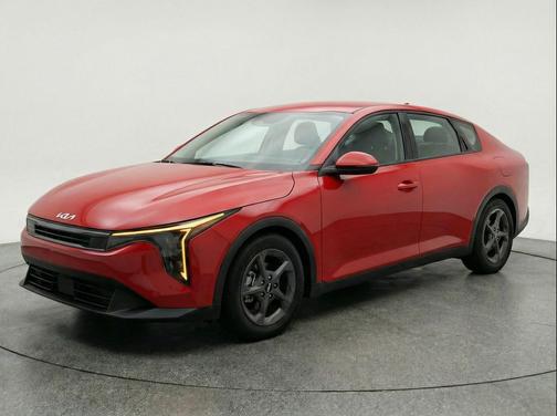 Currant Red 2025 Kia K4 LXS