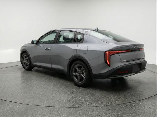 Interstellar Gray 2025 Kia K4 LXS