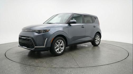 Gravity Gray 2025 Kia Soul LX