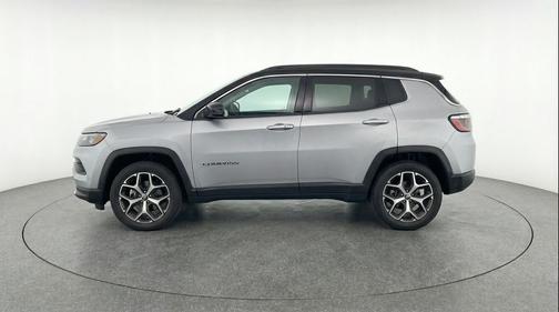 Silver Zynith Metallic Clearcoat 2025 Jeep Compass Limited