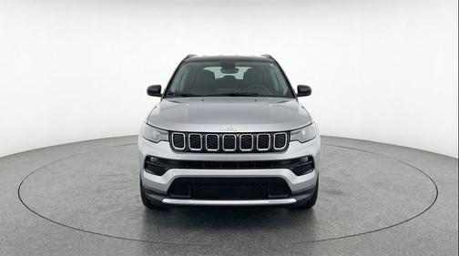 Silver Zynith Metallic Clearcoat 2025 Jeep Compass Limited