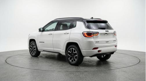 Bright White Clearcoat 2025 Jeep Compass Trailhawk