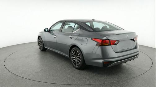 Gun Metallic 2025 Nissan Altima SV FWD