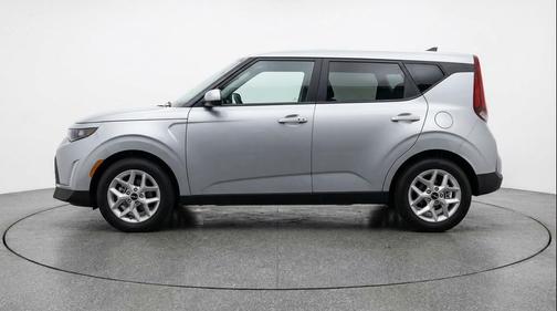 Steel Gray 2025 Kia Soul LX