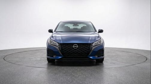 Super Black 2025 Nissan Altima SV FWD