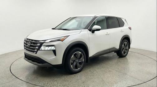 Everest White Pearl Tricoat 2025 Nissan Rogue SV