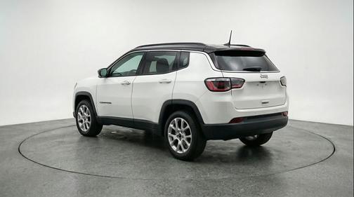 Bright White Clearcoat 2025 Jeep Compass Limited