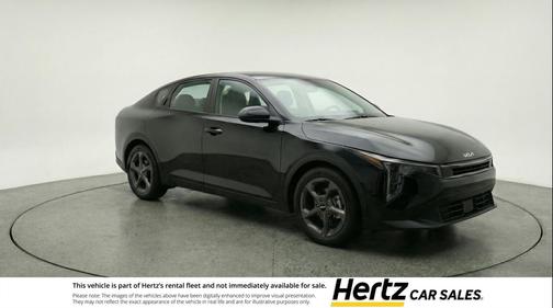 Aurora Black Pearl 2025 Kia K4 LXS