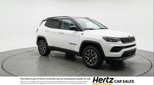 Bright White Clearcoat 2025 Jeep Compass Trailhawk