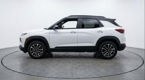 Summit White 2025 Chevrolet Trailblazer LT