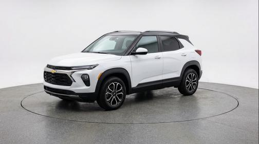 Summit White 2025 Chevrolet Trailblazer LT