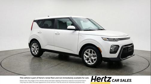 Snow White Pearl 2025 Kia Soul LX