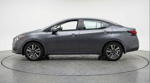 Gun Metallic 2025 Nissan Versa 1.6 SV