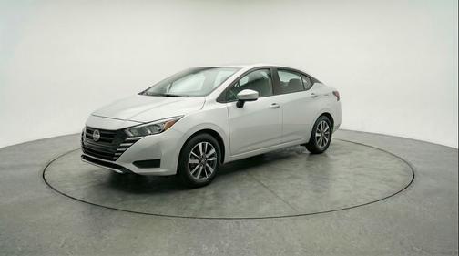 Brilliant Silver Metallic 2025 Nissan Versa 1.6 SV