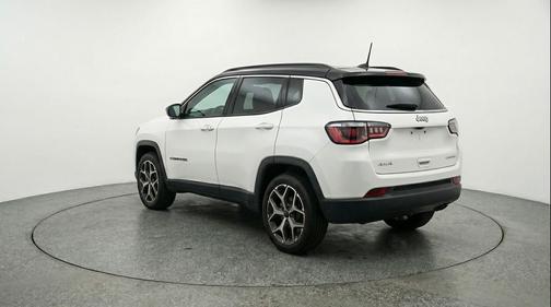 Bright White Clearcoat 2025 Jeep Compass Limited