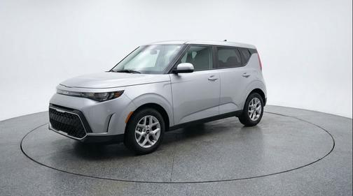 Steel Gray 2025 Kia Soul LX