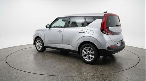 Steel Gray 2025 Kia Soul LX