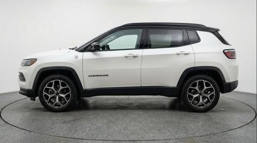 Bright White Clearcoat 2025 Jeep Compass Limited