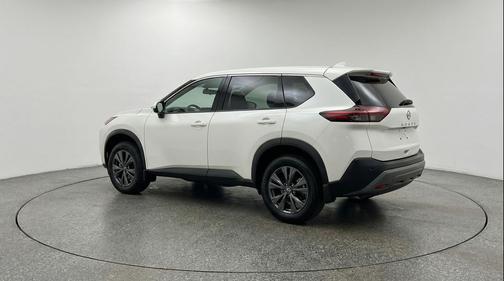 Everest White Pearl Tricoat 2025 Nissan Rogue SV