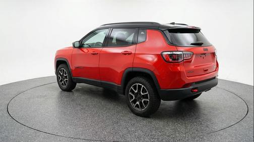 Red Hot Pearlcoat 2025 Jeep Compass Trailhawk