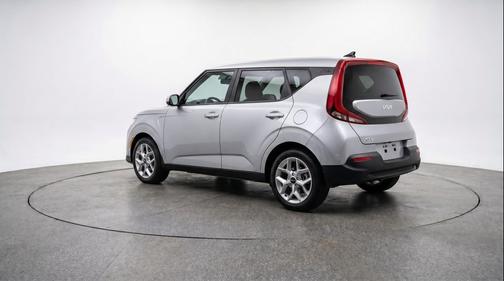 Steel Gray 2025 Kia Soul LX