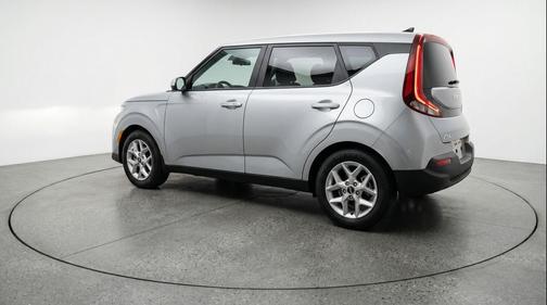Steel Gray 2025 Kia Soul LX
