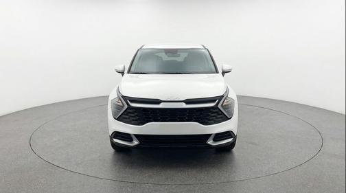 Glacial White Pearl 2025 Kia Sportage LX