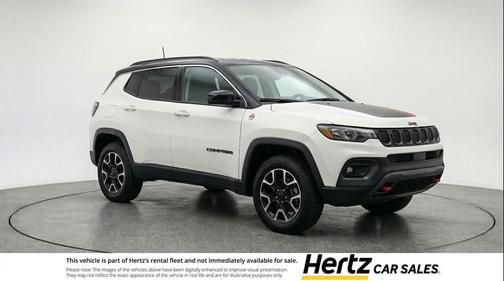 Bright White Clearcoat 2025 Jeep Compass Trailhawk