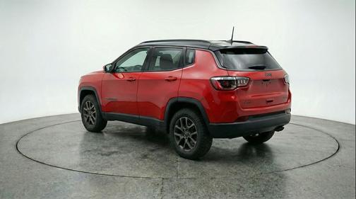 Red Hot Pearlcoat 2025 Jeep Compass Trailhawk