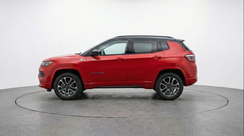 Red Hot Pearlcoat 2025 Jeep Compass Trailhawk
